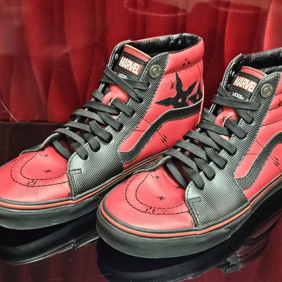 Vans Other - Vans x Marvel Deadpool Sk8-Hi – Size 8.5 Men / 10 Women